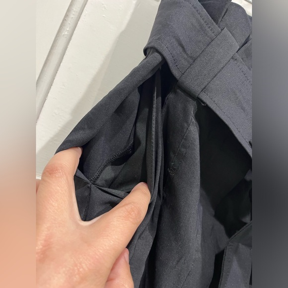 A.L.C Power stretch Linen Blend “Joelle” shorts. Black. Size 8. NWT - Picture 11 of 13